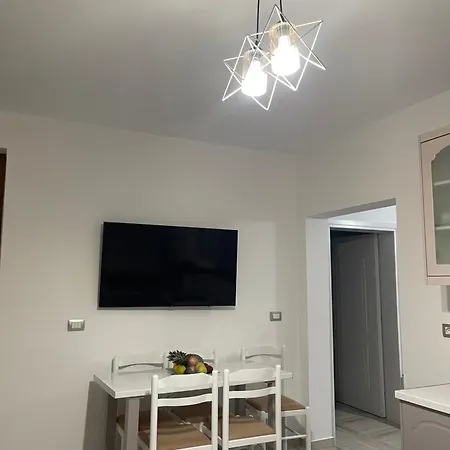 Paro's Apartment *