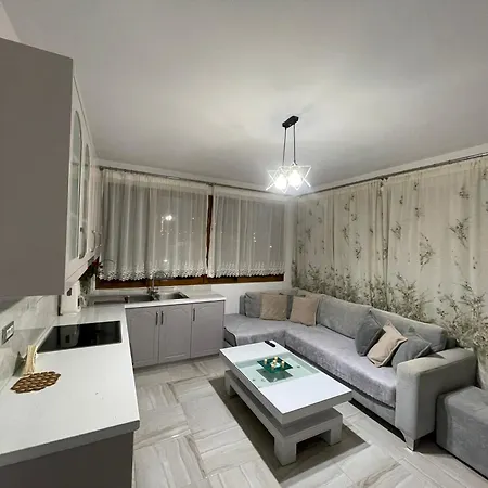Paro's Sarande